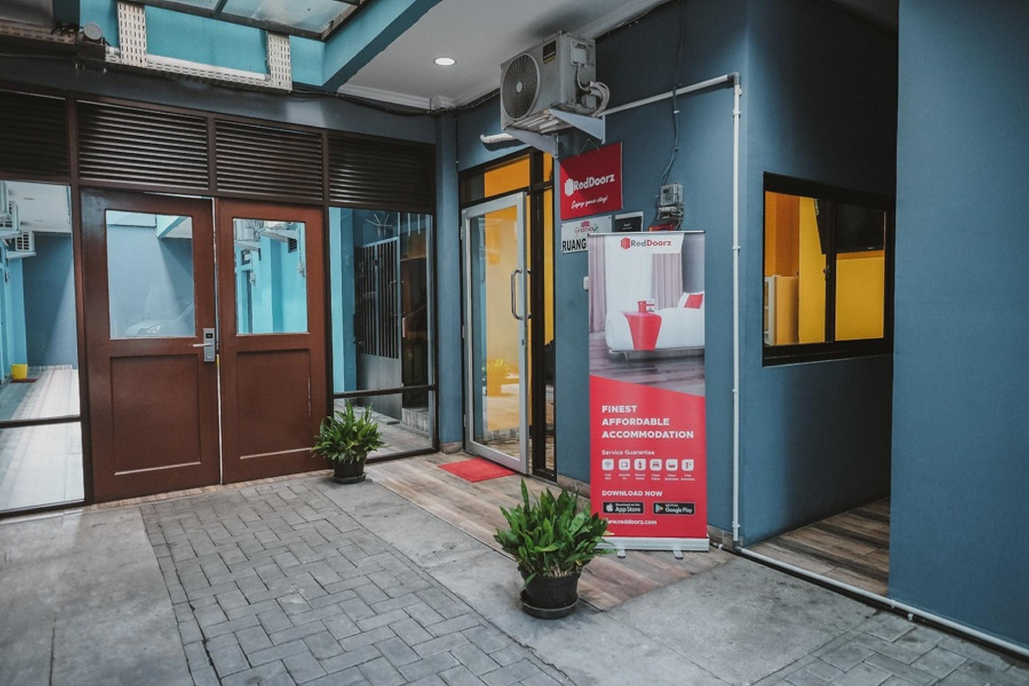 Reddoorz Near Rsud Koja Ξενοδοχείο Τζακάρτα Εξωτερικό φωτογραφία